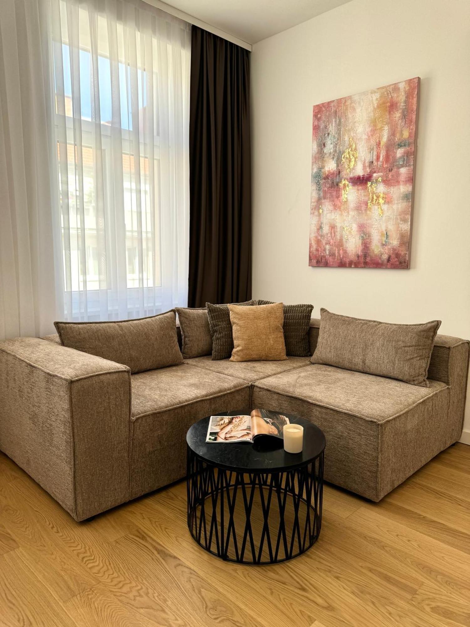 City Apartment Nahe Schoenbrunn 13 Vienna Exterior photo